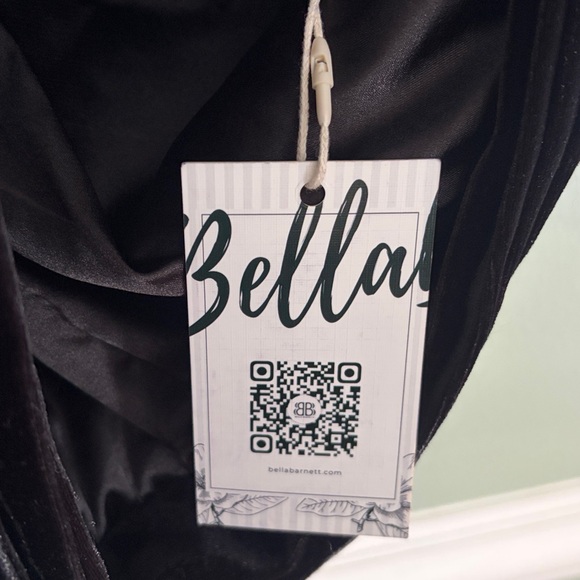 Bella Barnett Size Medium Yuana Mini Dress Black Tweed Chanel Style NWT - Picture 6 of 7